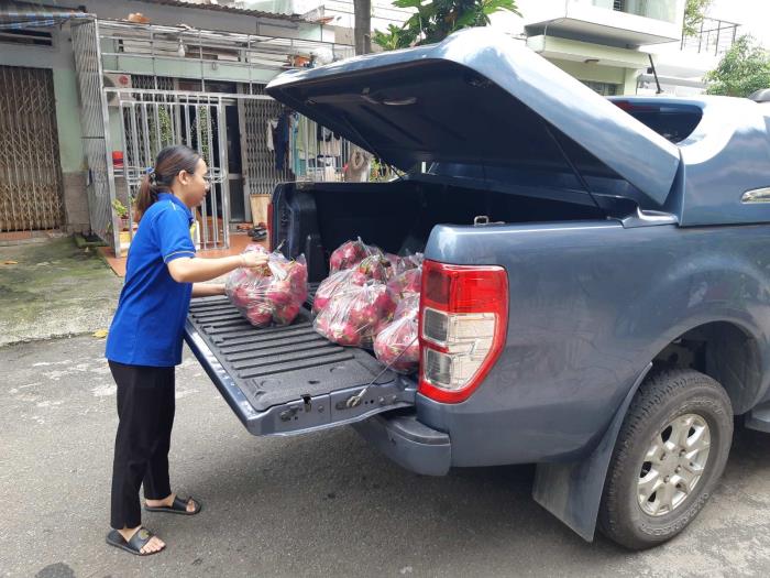 TRAO THANH LONG CHO CHÙA DIỆU TRÀNG VÀ BV LÊ VĂN THỊNH (NGÀY 04/10/2021)